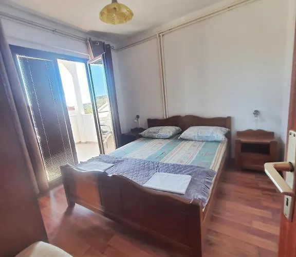 דירה Henrik On The 2 Bedrooms יזרה