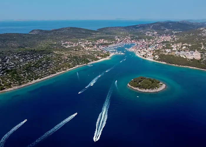 Henrik On The 2 Bedrooms