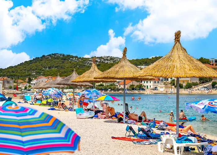 Henrik On The 2 Bedrooms דירה יזרה